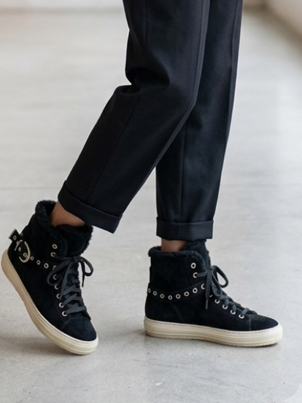 Salvatore Ferragamo Sherpa lined high top sneakers size 9 women’s